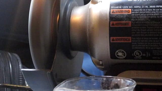 Grinding an Onglette graver