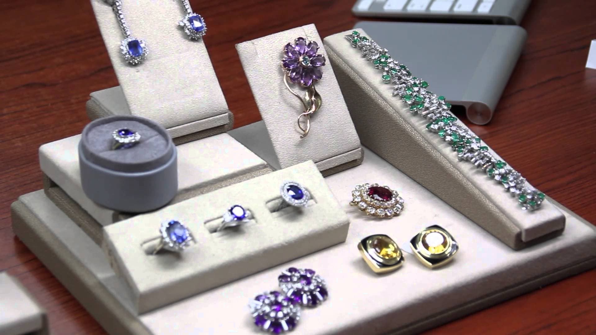 Part 1 – Pursuit Of Purple Gold Jewelry