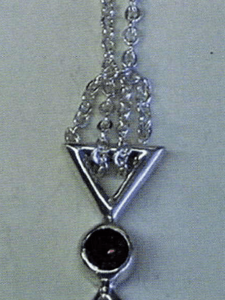 Jewelry Designs: Maya Pendant