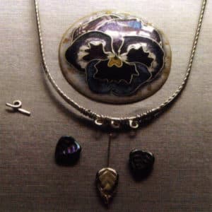 Pansy. Cloisonne enamel, Argentium silver Photo shows construction of bezel with wired 