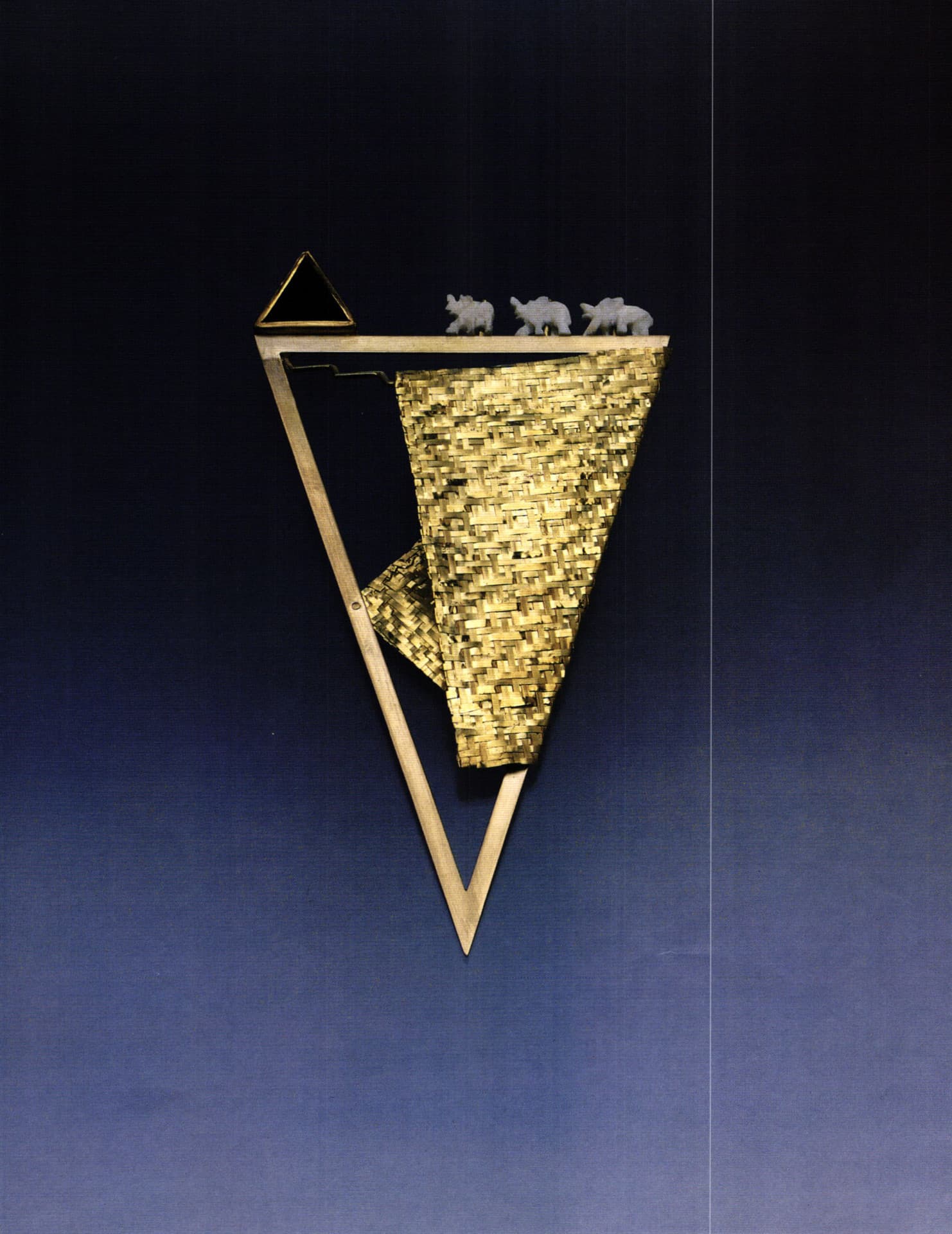 Arline Fisch: The Art of Wearable Magic