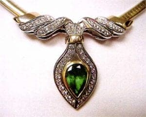 Setting a Pear Shape Emerald in a Full Bezel