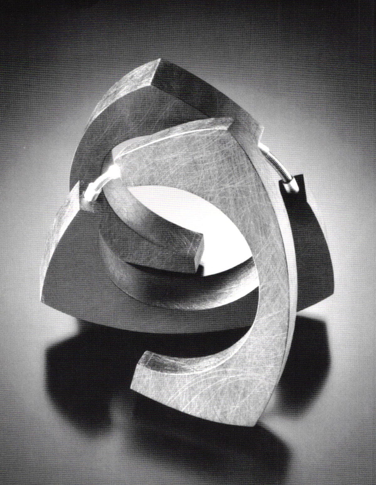 Marcia Bruno: Exploring the Fluidity of Tension