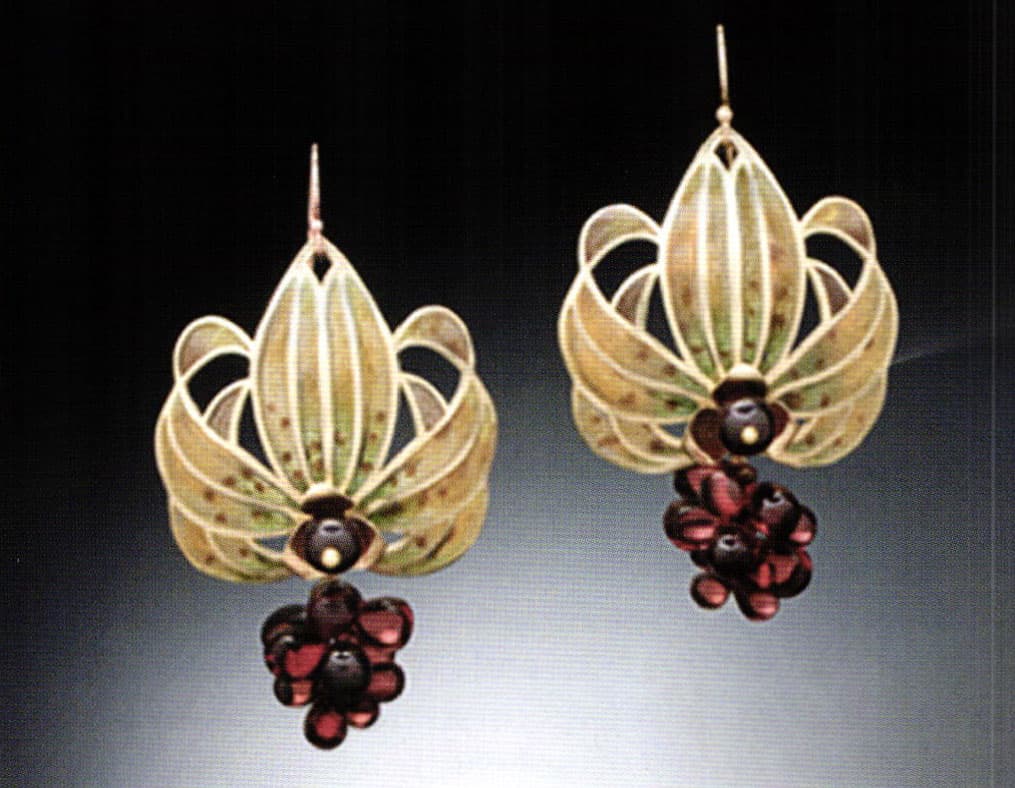 The Enamelware of Leila Tai