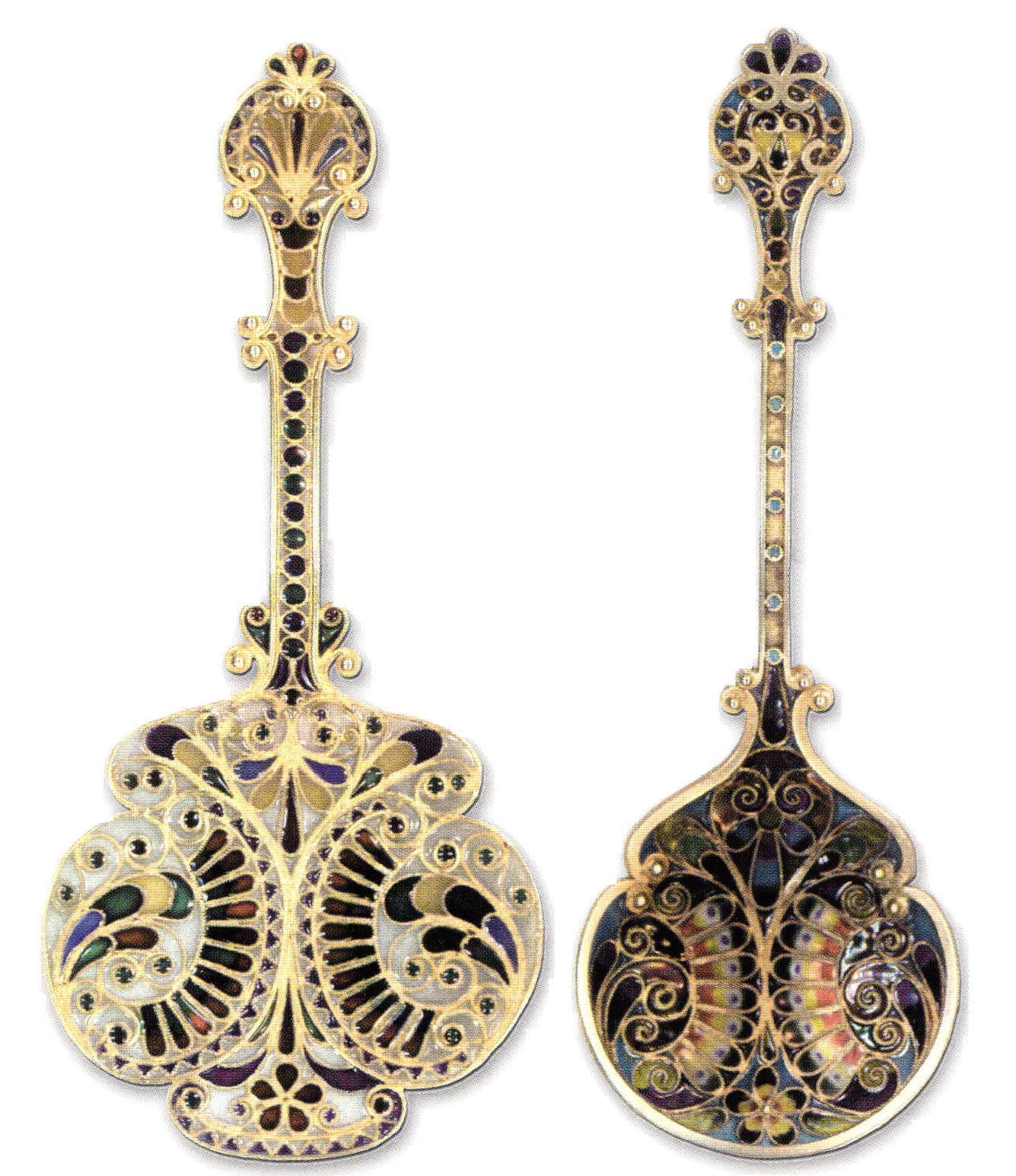 Enamelists Make Plique-a-Jour Souvenirs