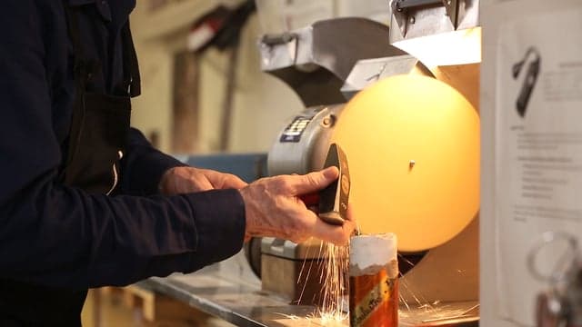 Preparing a Hammer for Foldforming