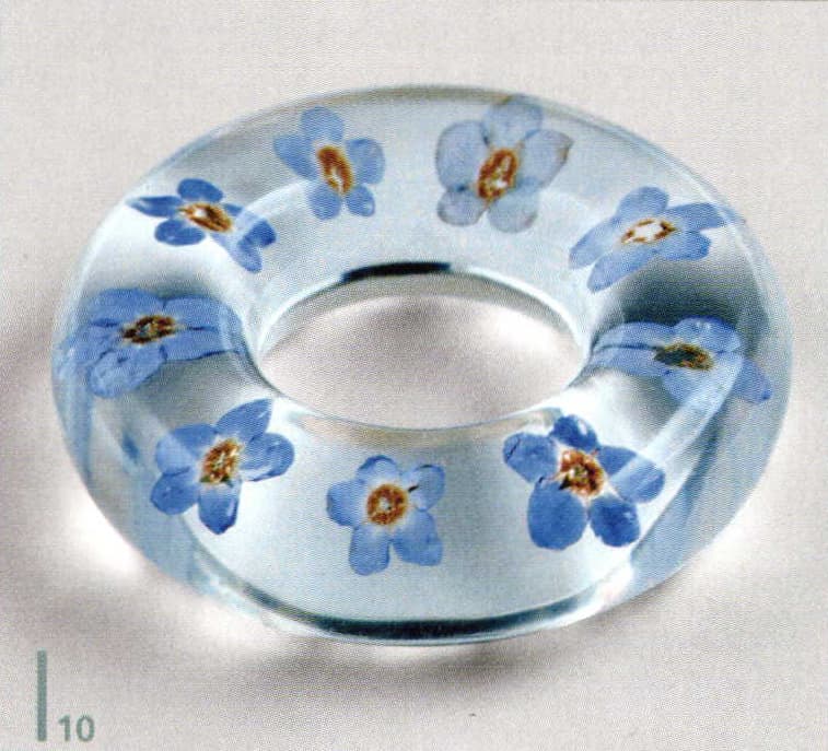 Creatively Blurring the Borders Between Nature and Art