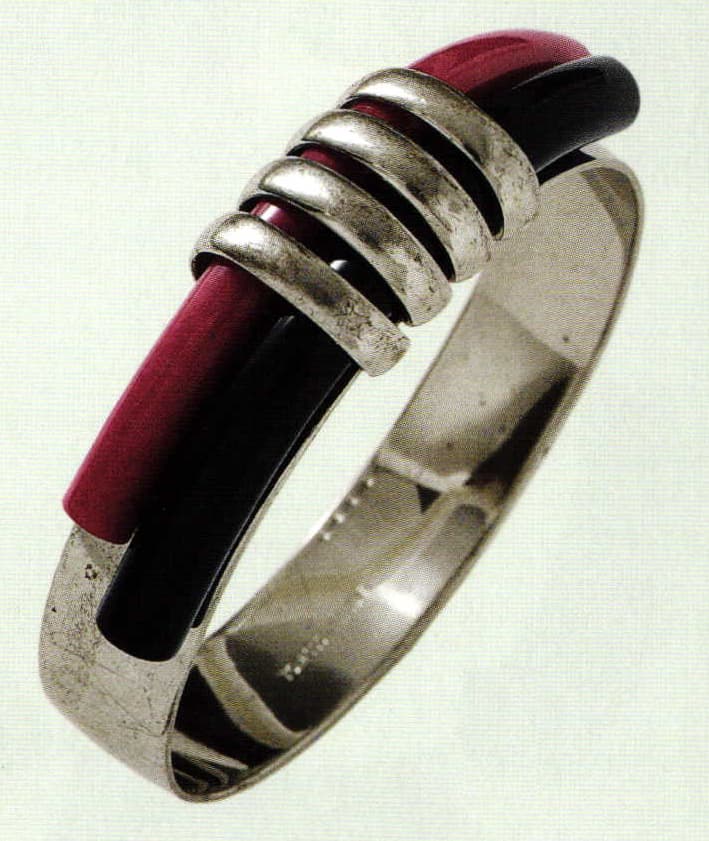 Wilhelm Krische: Jewelry Stone Made of Milk