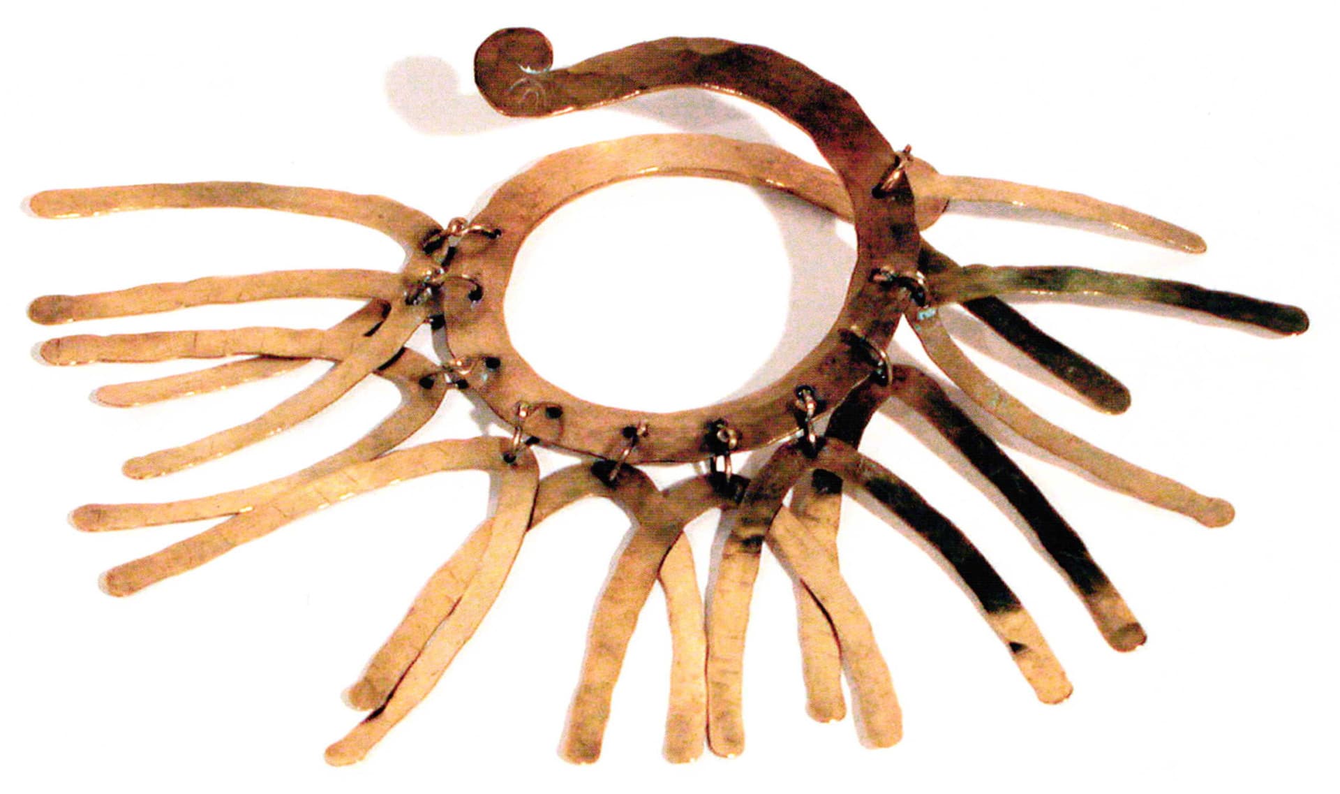 Crossing Over Jewelry and Watches Made By Artists