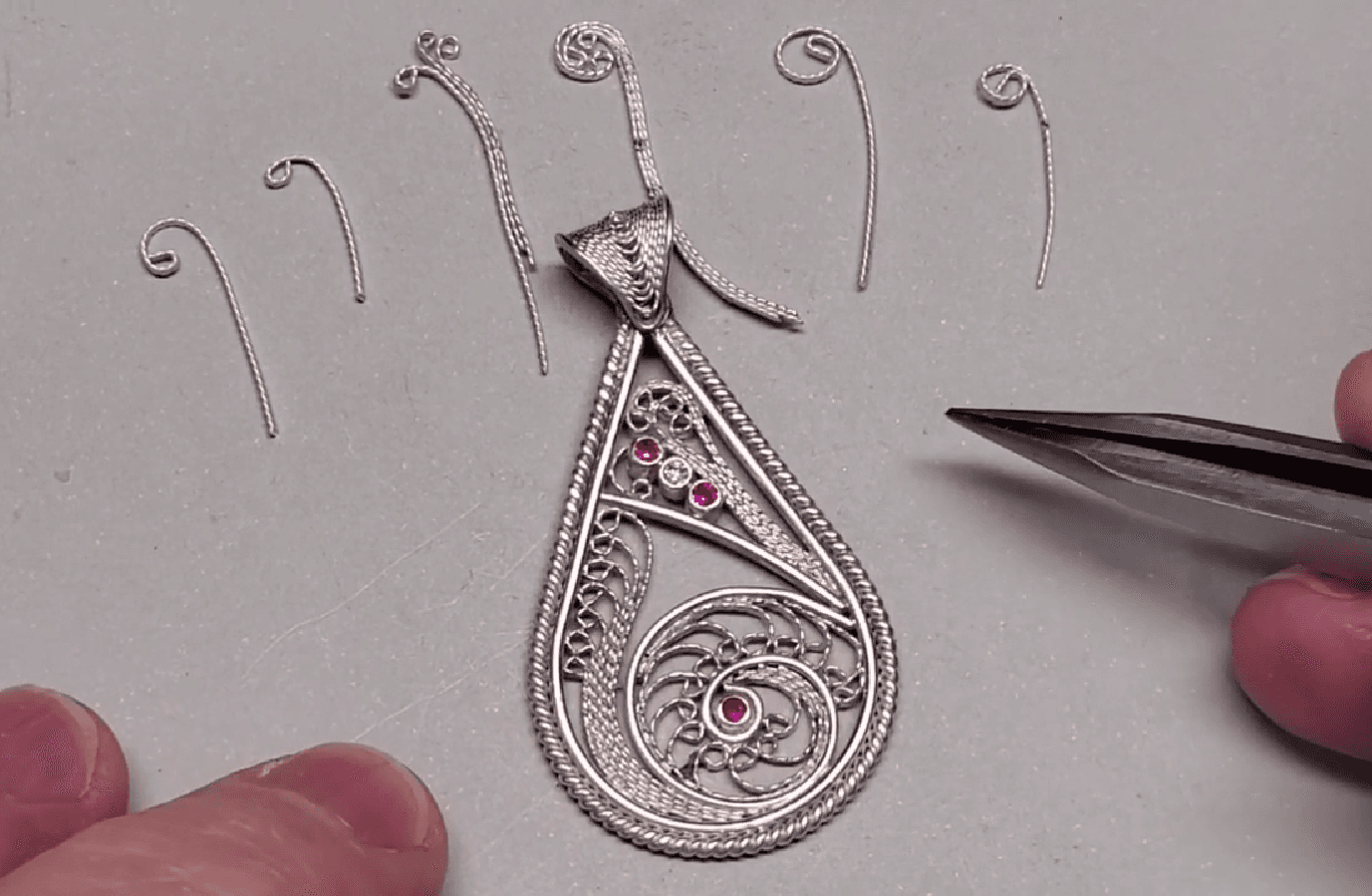 How to Make Basic Filigree Shapes