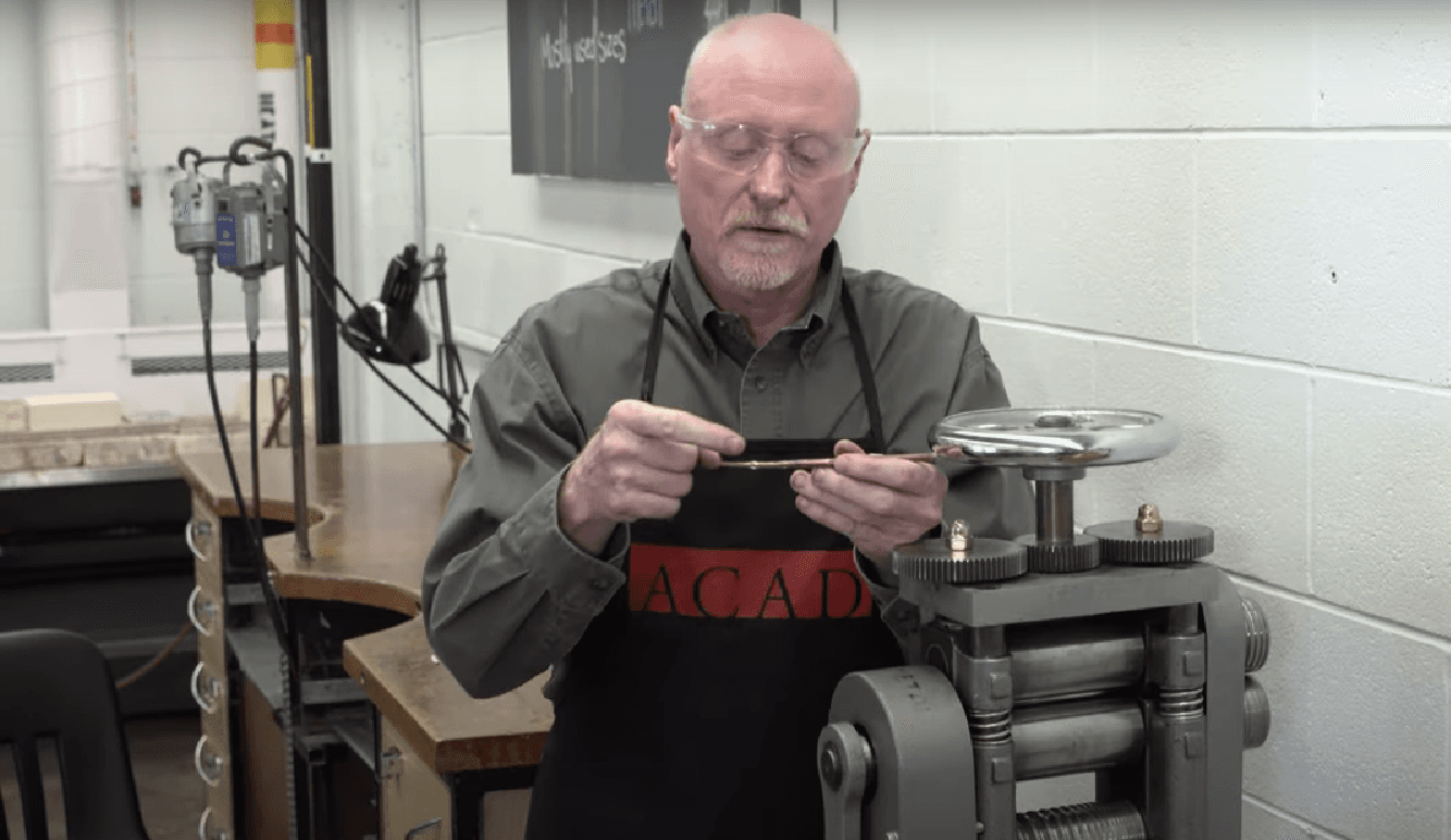 How to Step-Roll Wire
