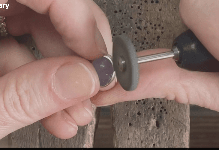 How to Make and Set a Cabochon Bezel