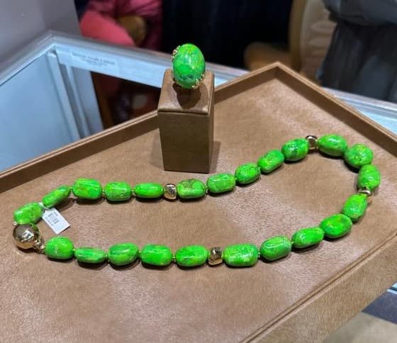 Necklace by Victor Velyan